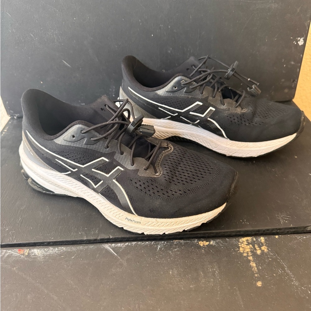 ASICS GT-1000 12 running shoes